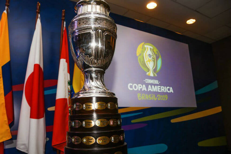 La Copa América 2020 se jugará en Colombia y Argentina. / AFP