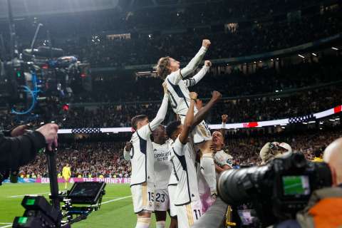 Luka Modric salva al Real Madrid, líder sólido de la Liga de España