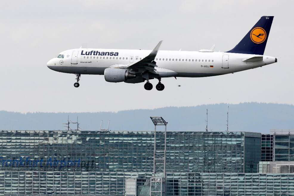 Lufthansa.