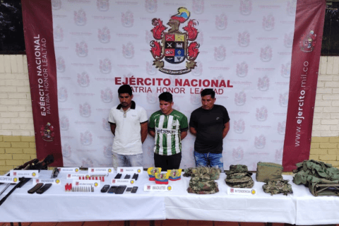 Ejército rescata a menor reclutada y captura tres presuntos disidentes en Nariño