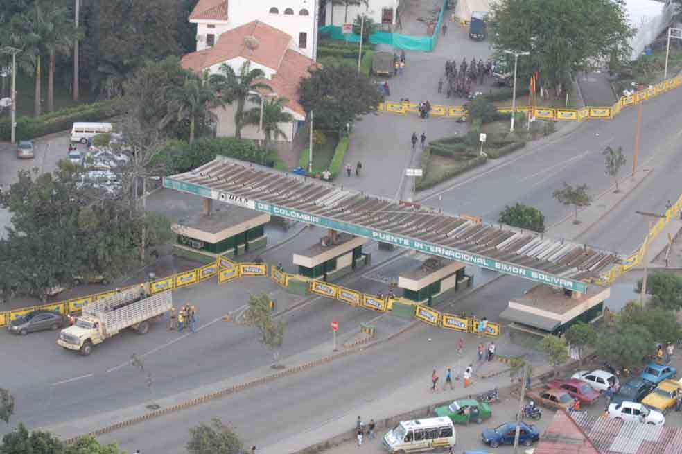 La gasolina es uno de los productos más comercializados en la frontera entre Colombia y Venezuela. / Gabriel Aponte