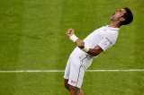 Djokovic derrota a Tsonga para entrar en los cuartos de final de Wimbledon