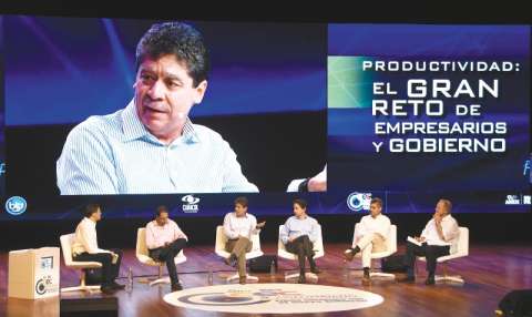 Los empresarios toman la palabra