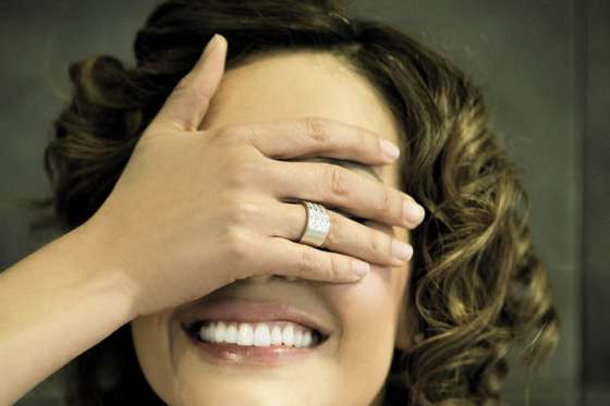 Cristina Umaña "Loca, hermosa, surreal, con un no sé qué en no sé dónde"