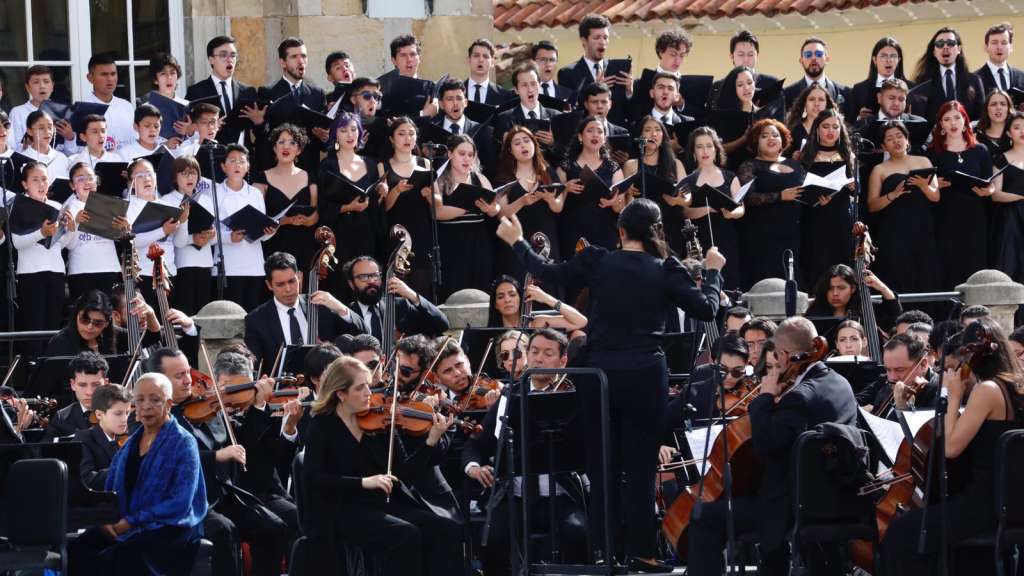 Orquestas nacionales y Coro juvenil filarmónico de Bogotá.