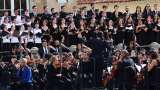 Entre las filas de una orquesta para ser testigo de lo inédito
