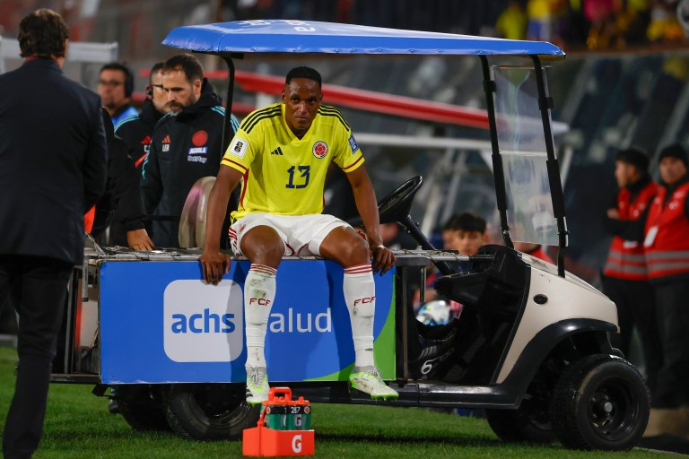 Yerry Mina salió lesionado: este es el reporte médico del defensor