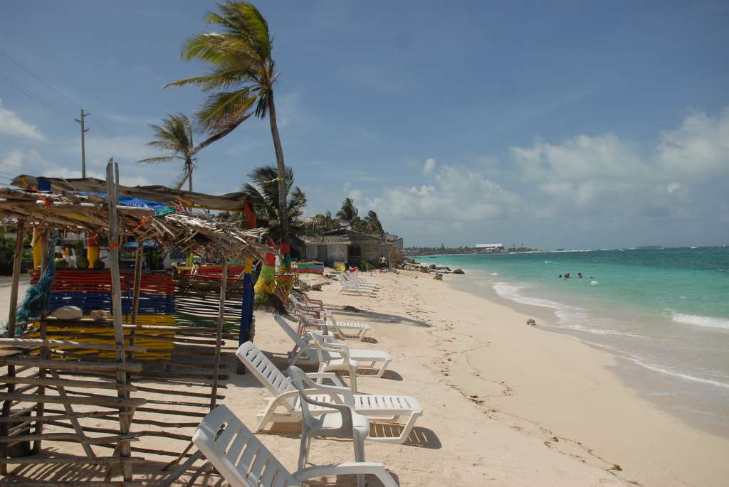 Aspectos de los habitantes y varias zonas de la isla de San Andrés