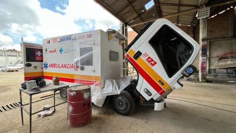 Procuraduría indaga sobre escándalo de camiones usados como ambulancias en Bogotá