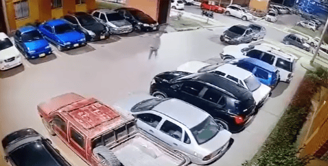 Ofrecen recompensa por responsable de explosión de carro en parqueadero de Tunja