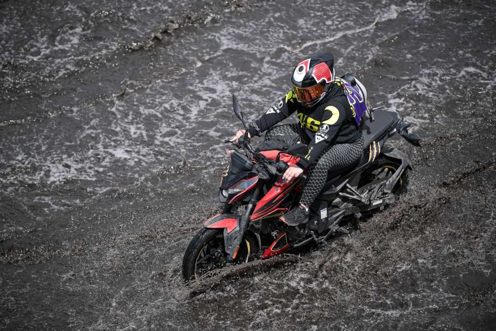 Inundaciones en vías y caños se viven en Bogotá y Soacha esta temporada de lluvias.
