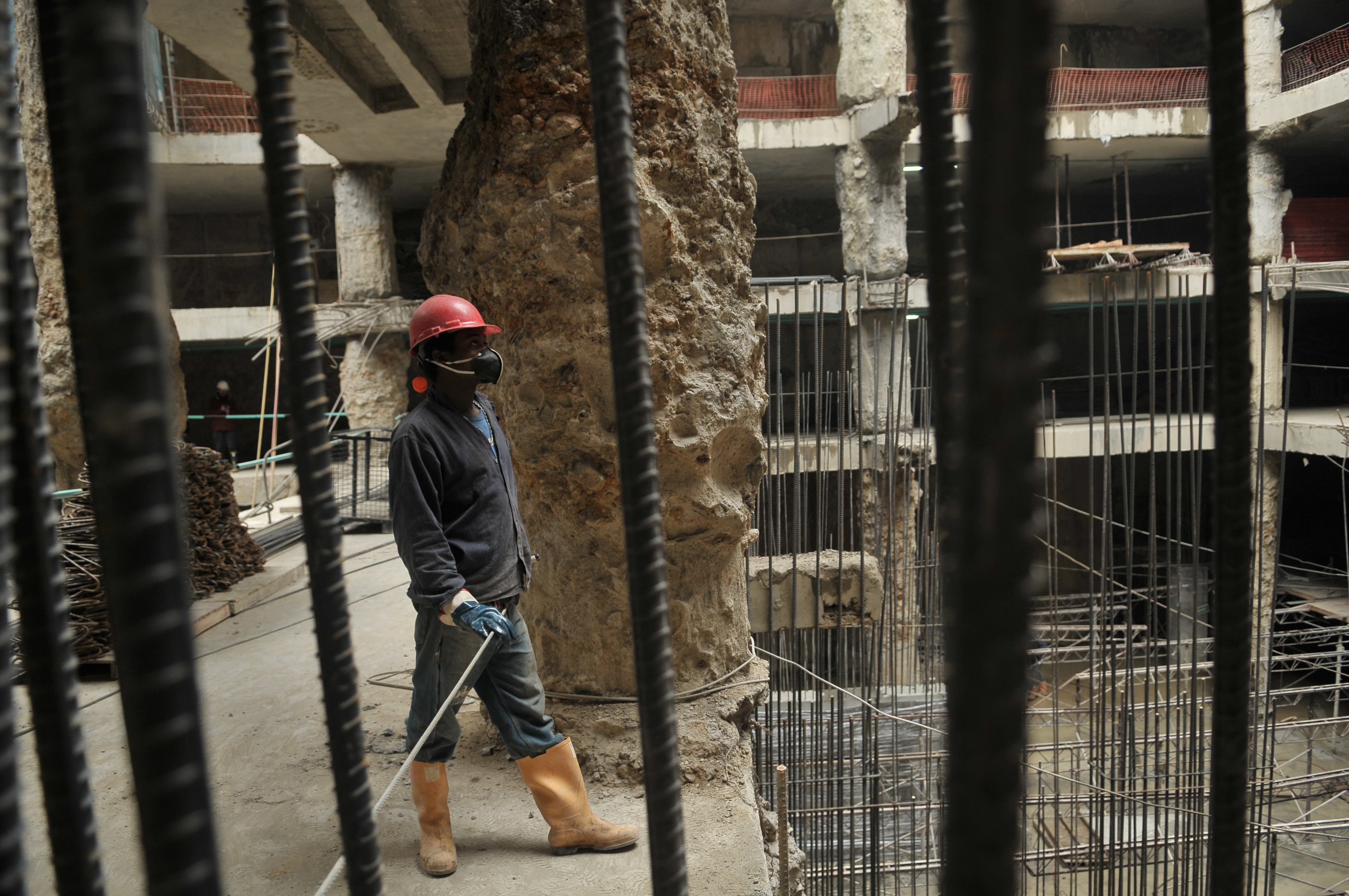 Construcción de edificio Bacata.