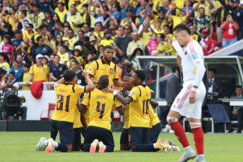 Ecuador derrotó a Venezuela y escaló al segundo lugar de las Eliminatorias: video