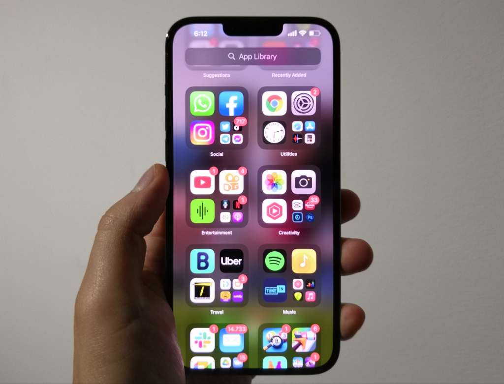 En este dispositivo, iPhone aumenta su tasa de refresco.