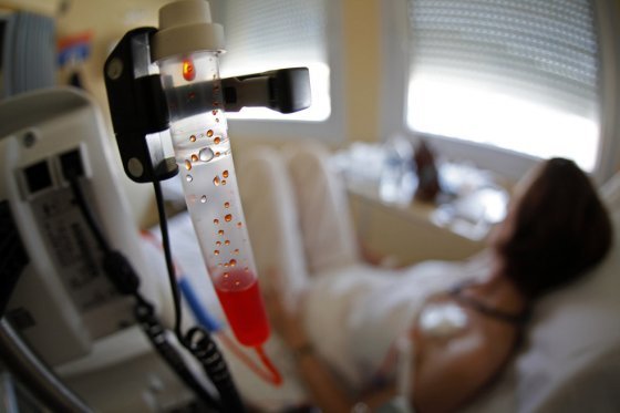 Hombres son más propensos que mujeres a contraer cáncer por sexo oral
