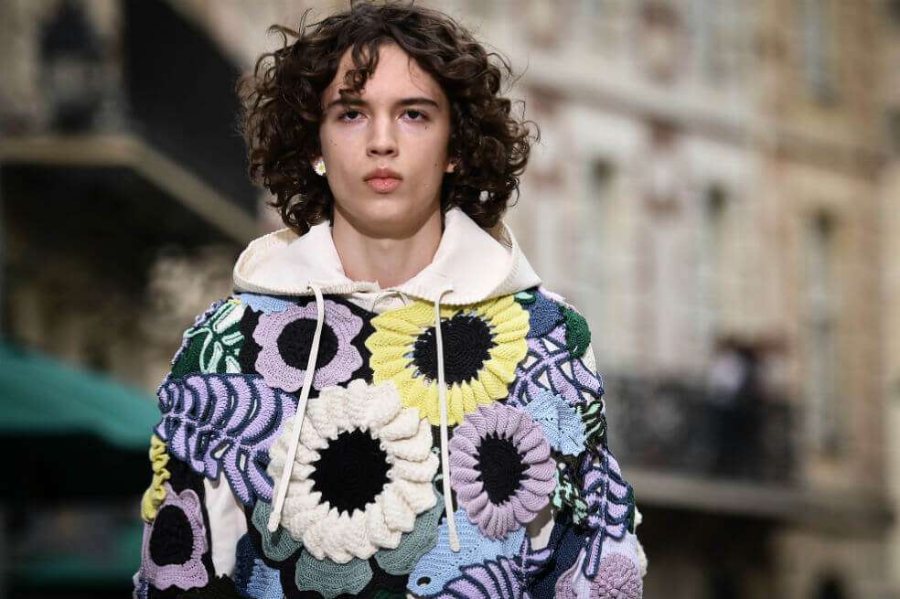 Louis Vuitton invade de flores el centro de París