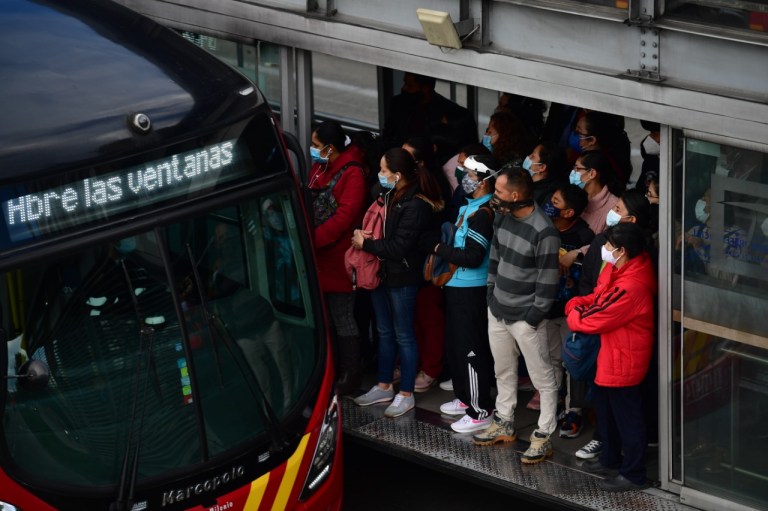 Este martes la capital ya no estará en cuarentena y Transmilenio volverá a funcionar con normalidad. Se espera que no se presenten más aglomeraciones durante esta semana.