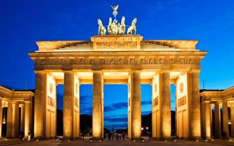La puerta de Brandenburgo: la insignia del renacer alemán