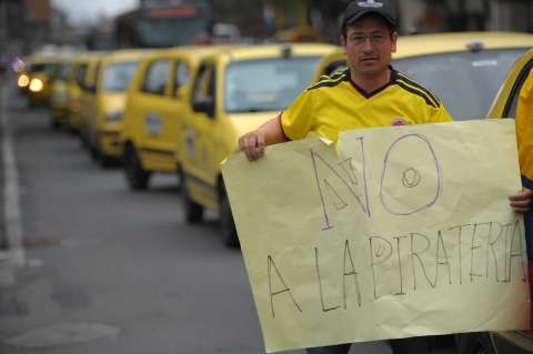 Arranca el paro de taxistas contra la informalidad