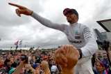Lewis Hamilton gana en Silverstone y queda a un punto de Vettel