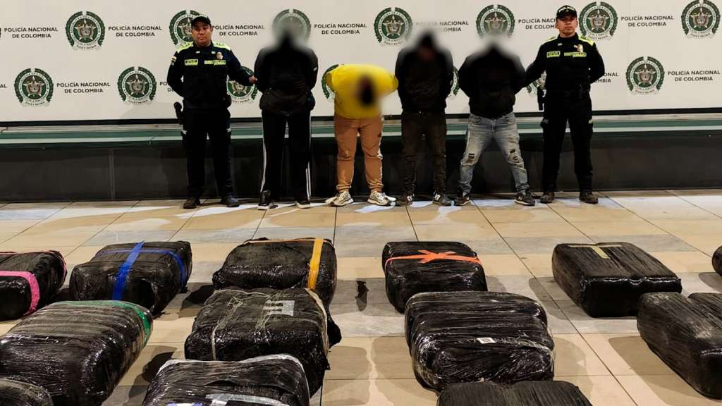 La Policía incautó 2.138 kilos de marihuana durante un operativo realizado en un inmueble de la vereda Guaimaral, en Suba.