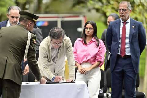 Gobierno publicó borrador para que la Imprenta pueda asumir impresión de pasaportes