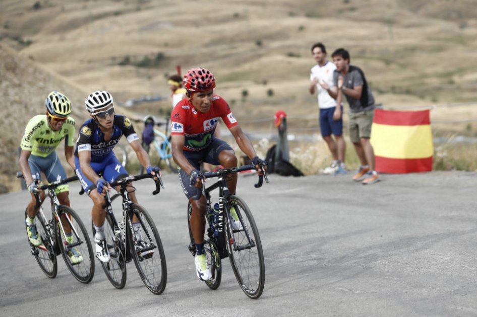 Nairo Quintana en los últimos tres kilómetros en el último ascenso de la etapa 15 de la Vuelta a España. Foto: EFE