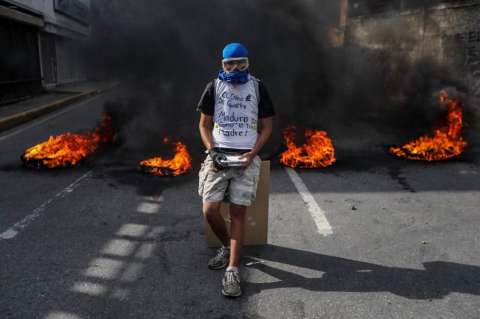 Lo que hacen las dictaduras y que Maduro ya hizo