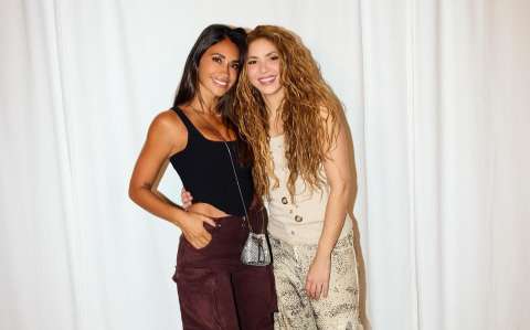 Shakira sorprendió con dedicatoria para Antonela Roccuzzo, esposa de Messi. ¿Qué le dijo?
