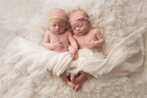 Nombres para gemelas: 10 ideas de nombres para niñas