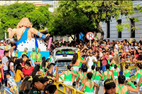 Así lució la "gente de mar" en el desfile de carrozas y comparsas de las Fiestas del Mar