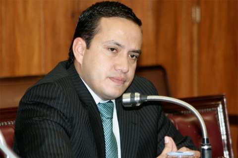 "Nos critican pero también reconocen lo que ha hecho mi familia por este departamento": Mauricio Aguilar