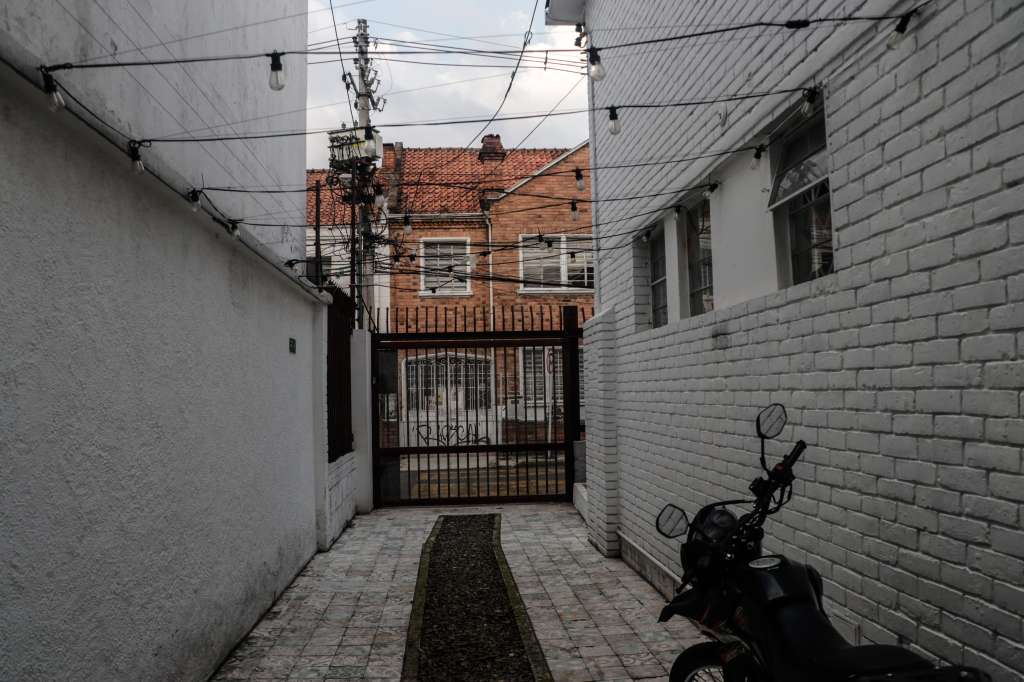 La música, el humo y la conversación marcaron una Navidad distinta para quienes participaron en la primera novena fumable abierta al público en Bogotá.
