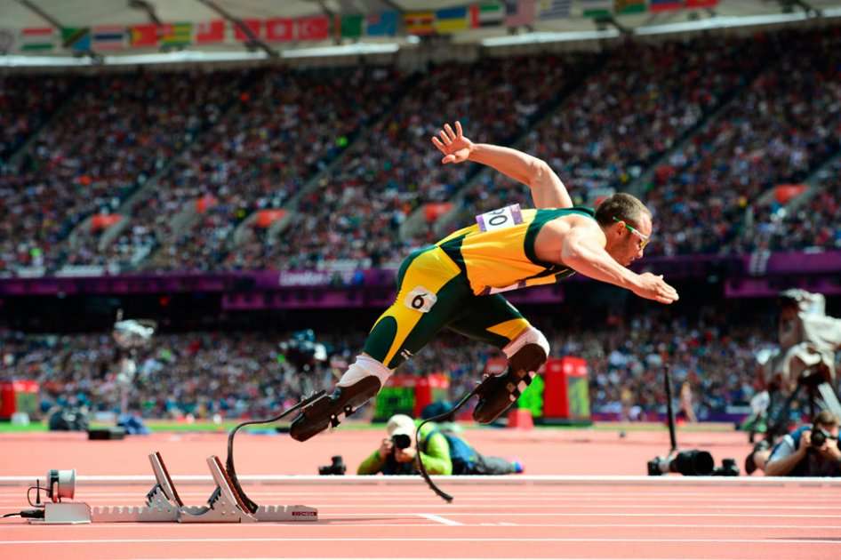Oscar Pistorius hace historia en Londres. Foto: AFP