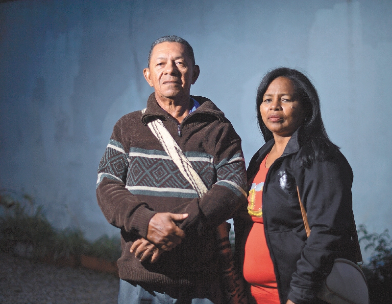 Calixto Miranda y Petrona Meriño, representantes de 49 familias beneficiadas con la sentencia. / Cristian Garavito