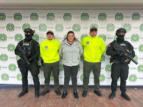 Capturan en Bogotá a alias “la Tía”, señalada de nexos con paramilitares del Meta