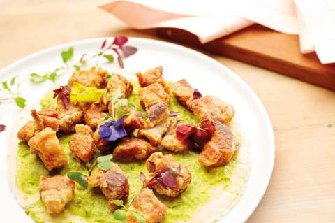 Receta de arepa con chicharrón y guacamole con solo 5 ingredientes