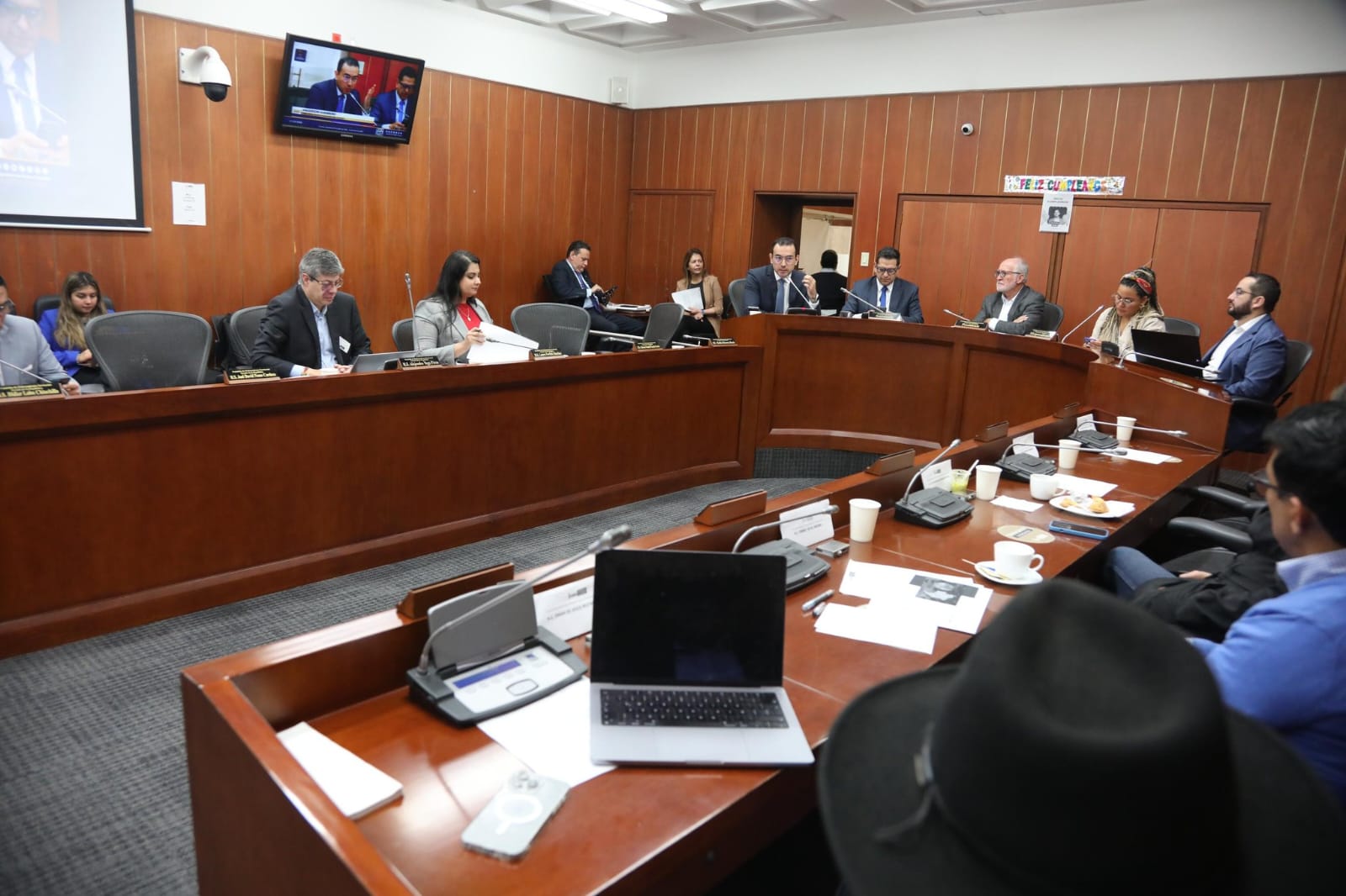 En la comisión se exigió mayor claridad sobre los contenidos, tiempos y viabilidad de la futura Ley de Competencias. @MinInterior
