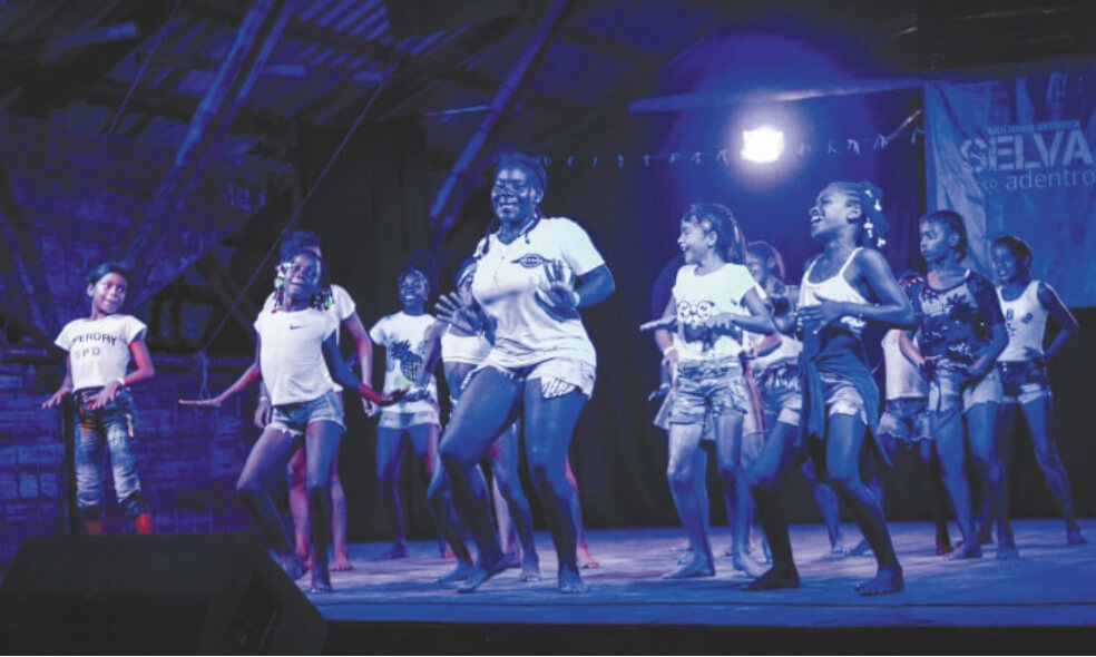 La edición anterior del festival Selva Adentro se realizó en octubre de 2018 en el teatro de guadua construido por los exguerrilleros de las Farc en el espacio de reincorporación. / Cortesía Selva Adentro