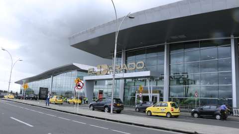 Nuevamente: Presencia de dron en Engativá obliga a maniobras de emergencia en El Dorado