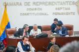 Oposición habla de “pupitrazo” en la reforma a la salud y Gobierno responde