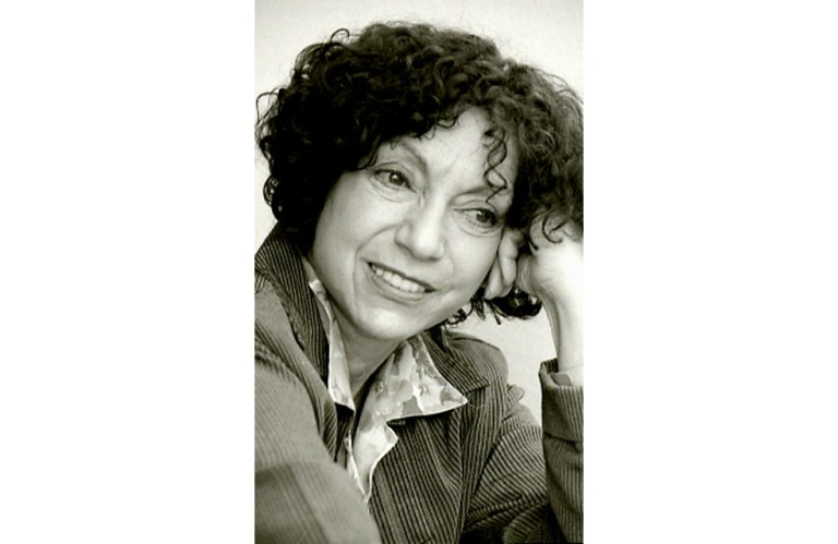 «Vale la pena escribir porque vale la pena leer»: ganadora del premio León de Greiff