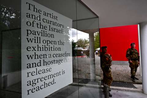 Jurado de la Bienal de Venecia dimite a una semana del evento por polémica de Rusia e Israel