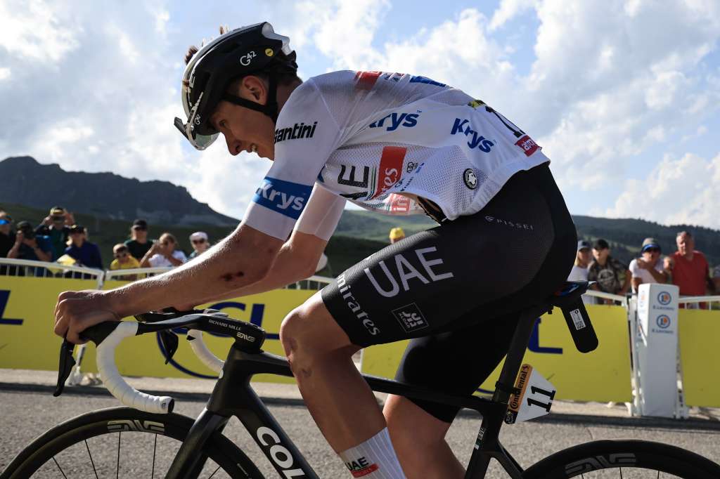 Courchevel (France), 19/07/2023.- Slovenian rider Tadej Pogacar of team UAE Team Emirates in action during the 17th stage of the Tour de France 2023, a 166kms race from Saint-Gervais Mont-Blanc to Courchevel, France, 19 July 2023. (Ciclismo, Francia, Eslovenia) EFE/EPA/CHRISTOPHE PETIT TESSON