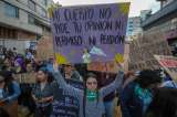 Ecuador: cada 21 horas asesinan a una mujer; Noboa eliminó su ministerio