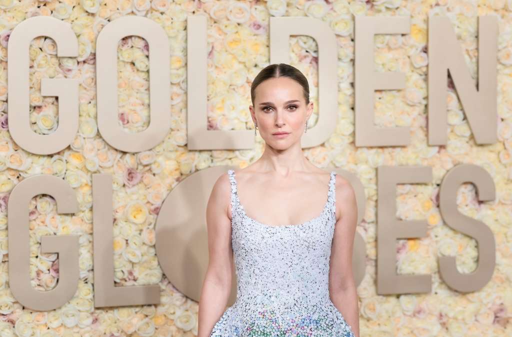 Beverly Hills (United States), 08/01/2024.- US actor Natalie Portman arrives for the 81st annual Golden Globe Awards ceremony at the Beverly Hilton Hotel in Beverly Hills, California, USA, 07 January 2024. Artists in various film and television categories are awarded Golden Globes by the Hollywood Foreign Press Association. EFE/EPA/ALLISON DINNER