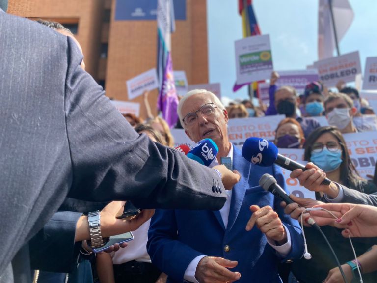 “Hace un año, nadie daba un peso ni por Dignidad ni por la Coalición Centro Esperanza, pero hemos demostrado que somos una tercera fuerza capaz de competir por la jefatura del Estado”, manifestó Robledo.