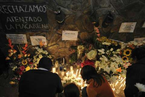 Homenaje de paz en La Macarena
