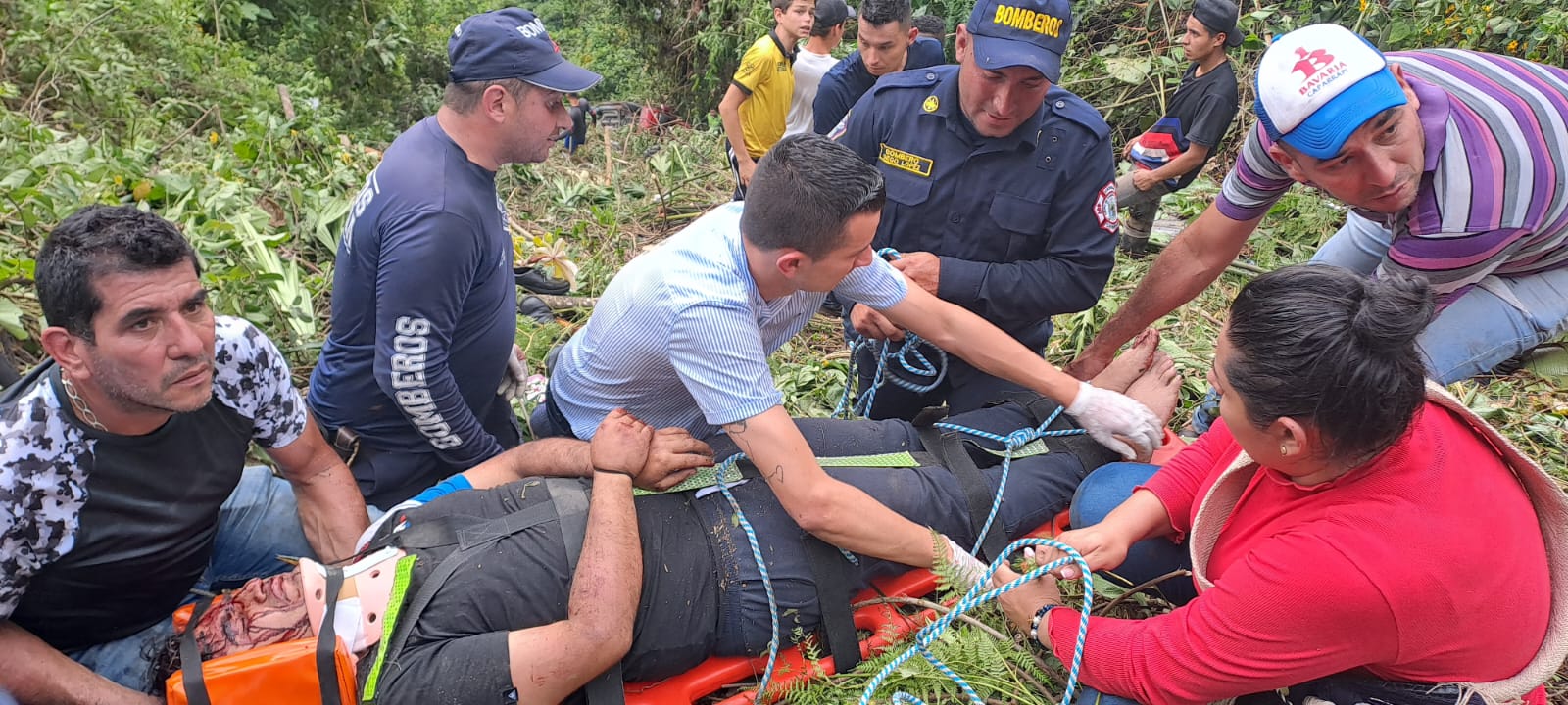 Un muerto y 19 heridos deja accidente en Caparrapí, Cundinamarca