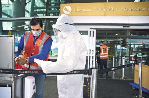 Estos son los aeropuertos de Colombia que ya cuentan con el sello “Check in Certificado”